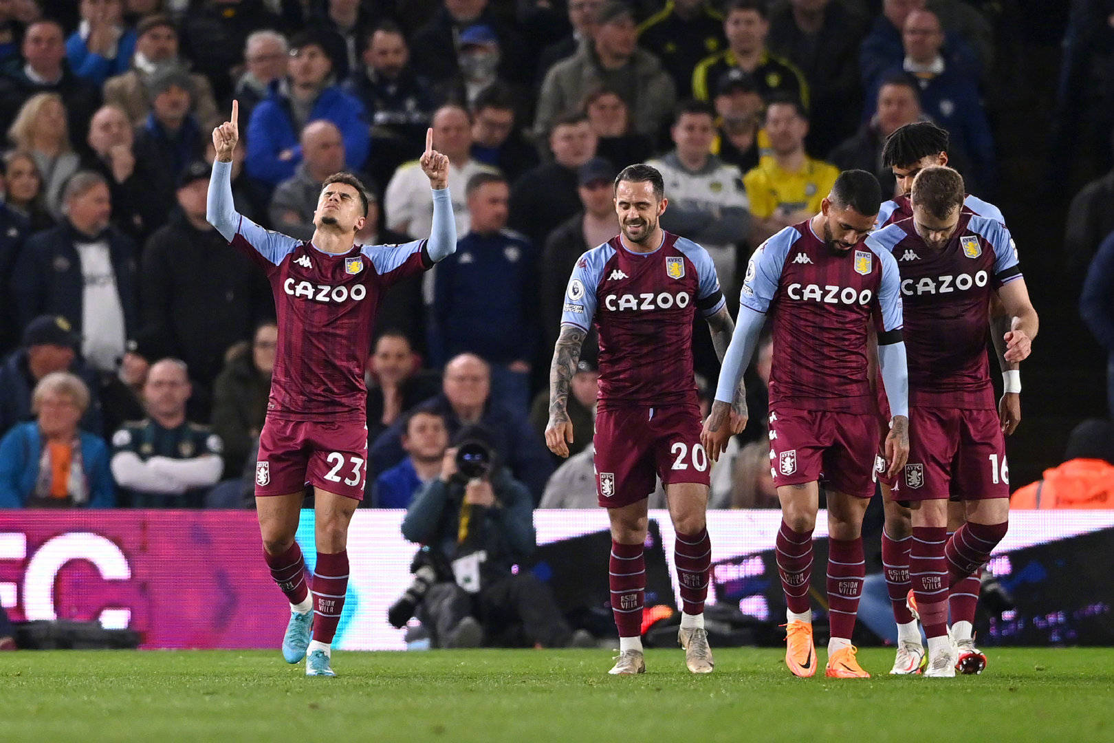 赖于场上的 赖于场上的